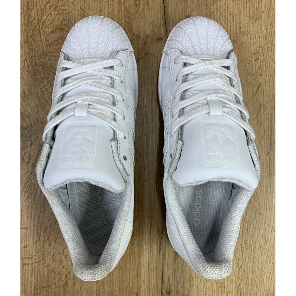 Adidas Superstar Women’s 7 Triple White Leather Shell Toe Sneakers FV3285